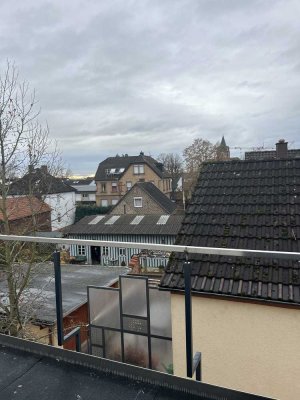 Hochwertig DG-Wohnung mit modernem Wohnkomfort!!