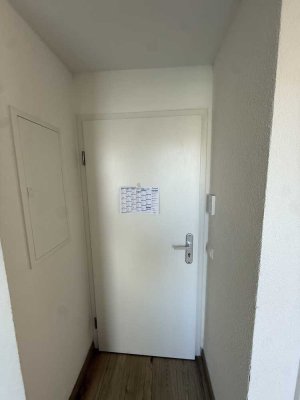 Renovierte Wohnung in zentraler Lage in einem familiären Haus