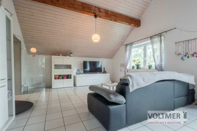 DACHPERLE - lichtdurchflutete Dachgeschosswohnung mit Einbauküche in Homburg/Einöd!