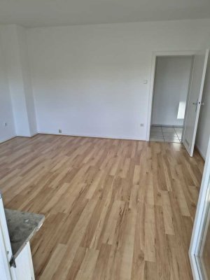 Freundliche und gepflegte 3-Zimmer-Wohnung mit Balkon in Giesen