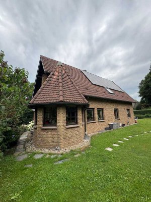Renoviertes Einfamilienhaus mit 8 Zimmern in Reichshof