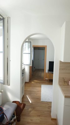 Moderne 2-Zimmer Erdgeschosswohnung mit Parkplatz