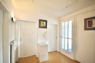 *MK IMMOBILIEN* Nur als WG! Möblierte 3-Zimmer-Wohnung in Griesheim!