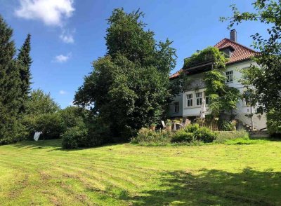 Topgepflegtes ruhig gelegenes EFH mit ELW oder MFH mit Fernsicht in Detmold-Berlebeck