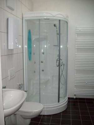 ~Helles 15m² Zimmer in WG in Uninähe mit Garten~ Nur noch 1/6 Zimmer verfügbar!!