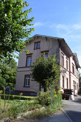 4 Zimmer-Wohnung in historischem Bahnhof