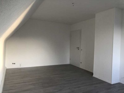 gemütliche 3,5 Zimmer Wohnung in zentraler Lage sucht Nachmieter