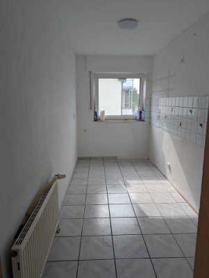 1100 € - 87 m² - 3.5 Zi.
