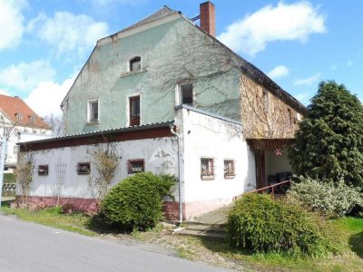 Altes Bauernhaus mit Grundstück zu verkaufen