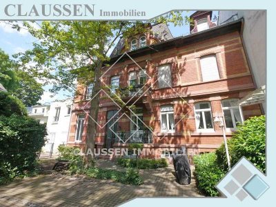 Provisionsfrei für Käufer: Charmante Altbauwohnung mit Balkon, Parkplatz & besonderem Flair