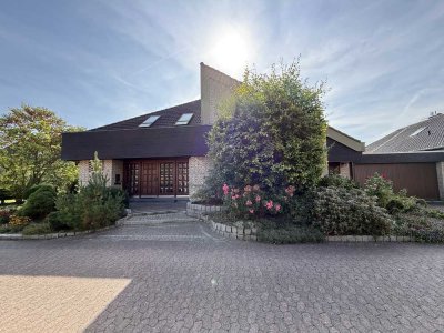 Top Architektenhaus mit viel Platz, Galerie, Keller, Garten & Garage in bester Lage von Burgdorf!