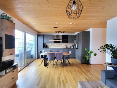 Wunderschöne 3-Raum-Wohnung mit großem Balkon!