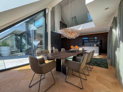 Gmunden: Maritimer Luxus - Penthouse mit Bootshaus en suite.