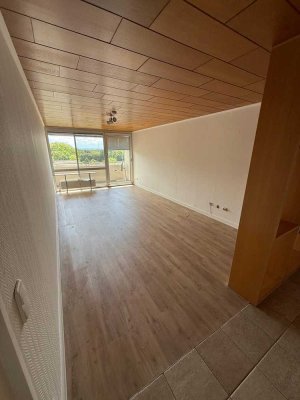 Gepflegte 2,5 Zimmer Wohnung inkl. Einbauküche in Kerpen Türnich