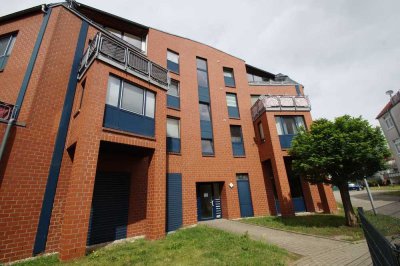 ++Große 2-Raumwohnung im Dachgeschoss++