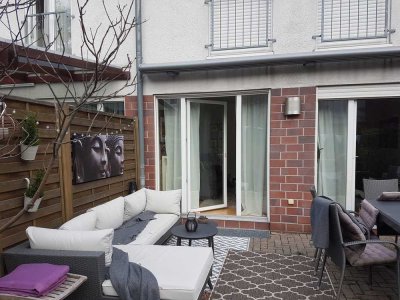 Reihenhaus in eine sehr guten Lage zum Rhein und zum Neulandpark