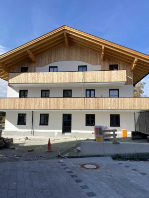 Erdgeschoss - 3 Zimmer Wohntraum - Neubau - Terrassen und vielen mehr.