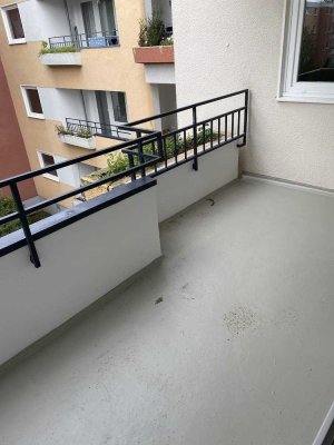 Einziehen und wohlfühlen - Geräumige 3-Zimmer-Wohnung im Obergeschoss // 2.OG rechts