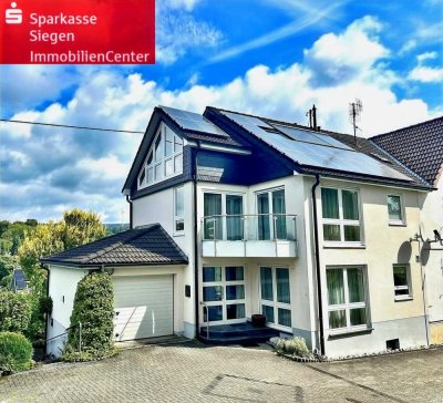 Neuwertiges Doppelhaus mit großem Grundstück in toller Lage von Hilchenbach