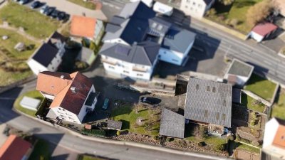 Charmantes Einfamilienhaus mit großem Grundstück!