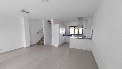 Urbanes Beletage-Haus im begehrten Marina Viertel!