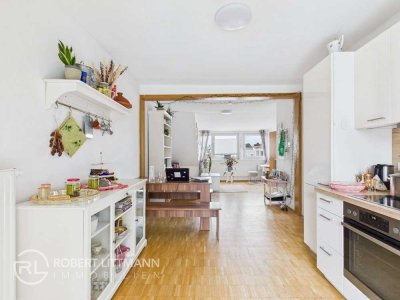 Stilvolle Dachgeschosswohnung mit Dachterrasse im Herzen des Bremer Viertels