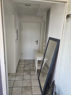 850 € - 53 m² - 2.0 Zi.
In der Warmmiete ist der Strom nicht inbegriffen.