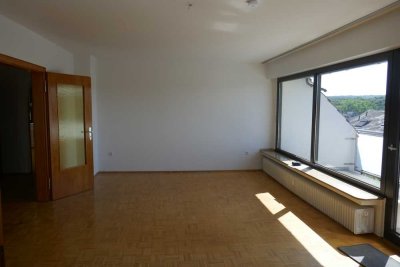 Herdecke-Semberg: Helle 3 Zimmerwohnung, 98 qm, mit Balkon in ruhiger grüner Lage!