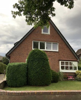 Geschmackvolle 4-Zimmer-Wohnung mit Balkon und EBK in Burg auf  Fehmarn