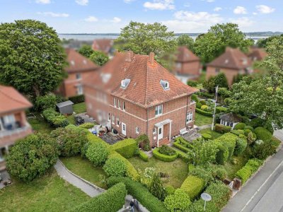 Seltene Gelegenheit: Altbau-Doppelhaushälfte in Lübeck unweit der Ostsee