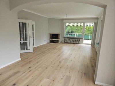 Schöne sanierte 3 Zi-Altbauwohnung, 140m², große Terrasse