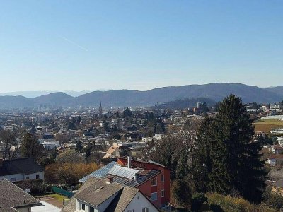 Großzügige Maisonette-Wohnung mit Stadtblick-Terrasse in Waltendorf zu verkaufen!