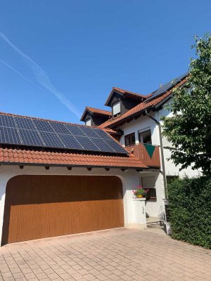 3-Zimmer-DG-Wohnung mit Balkon in Garching