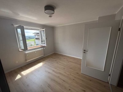 Geräumige 5-Zimmer-Wohnung mit Balkon in Trippstadt