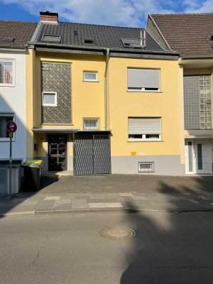 Attraktive 2-Zimmer Wohnung, 1. OG in Siegburg