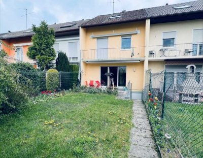 IMMO LOVE Hochzoll- Renovieungsbedürftiges RMH, 5 ZKB, ca 137 qm Wfl!