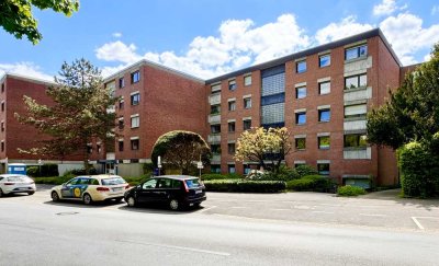 Penthouse-Wohnung mit herrlicher Sicht über Düsseldorf, offenem Kamin und Loggia