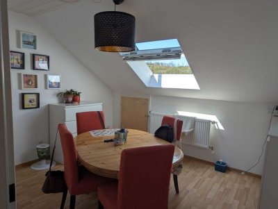 Exklusive 5-Zimmer-Dachgeschosswohnung mit Balkon und Einbauküche in Schmitten
