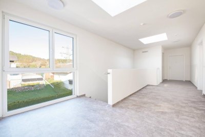 Balkon, Loggia &amp; viel Licht: 73m² Wohlfühlwohnung für Genießer in Villach-Landskron