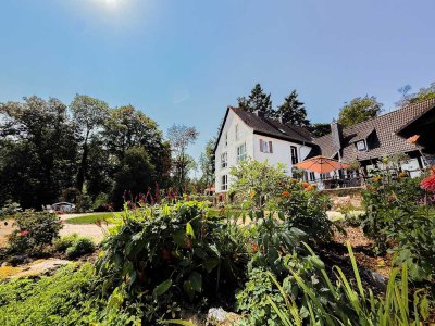 Exklusives Landidyll mit kleiner privater Reitanlage und unvergleichlichem Weitblick!