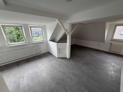 ERSTBEZUG AM HAHNERBERG: 2-3 ZIMMER WOHNUNG WHG
