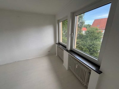 Helle 3-Zimmer Wohnung mit Balkon in zentraler Lage in Ahlem
