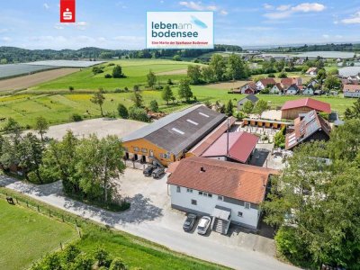 Reitanlage mit 5-Zimmer-Wohnung, 41 Pferdeboxen, Reithalle und Außensandplatz