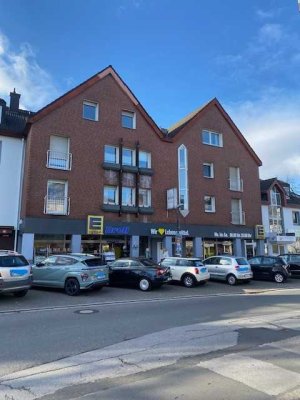Super Dachgeschoss-Wohnung mit Sonnenbalkon, im Herzen von Essen-Heisingen!