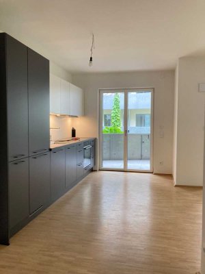 MITTE | Neubau 4-Zi.-Whg. mit Balkon und Einbauküche