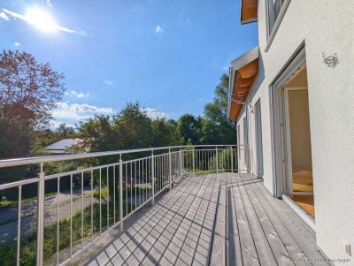 ENERGIEEFFIZIENTER NEUBAU - MIT DACHTERRASSE & SÜDWESTGARTEN, EICHENPARKETT