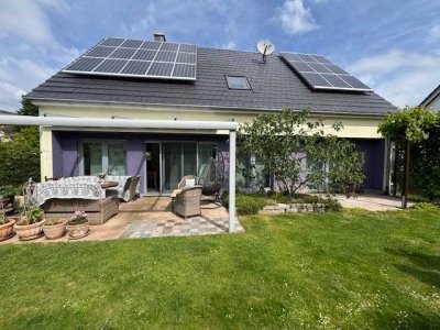 Mod. 1-Fam.-Haus + ebenerd.Einl.Whg. KFW 55 Wärmepume Photovoltaik top Lage 33335 Gütersloh