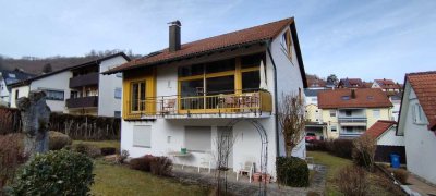 Sonniges Zweifamilienhaus in zentrumsnaher Lage in Oberkochen von privat
