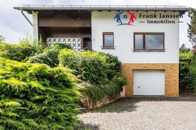 Freistehendes Einfamilienhaus in Mürlenbach - ruhige Lage - Garage, Garten & Terrasse