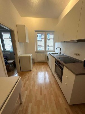 Möblierte 2-Zimmer-Wohnung (40 qm) in Krefeld - zentral & modern